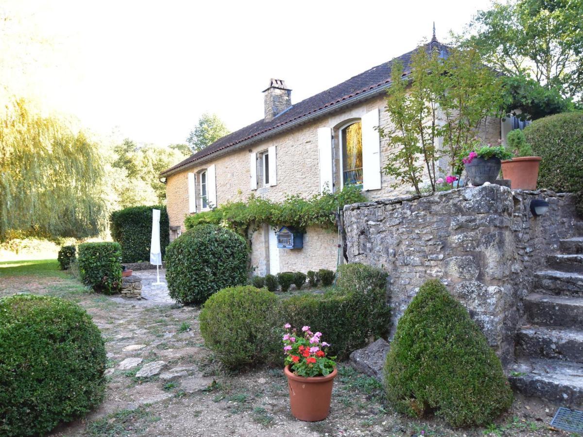 Cosy Holiday Home In Lantheuil With Garden Villefranche-du-Périgord Exterior photo