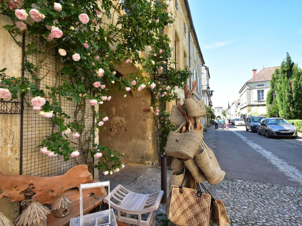 Cosy Holiday Home In Lantheuil With Garden Villefranche-du-Périgord Exterior photo