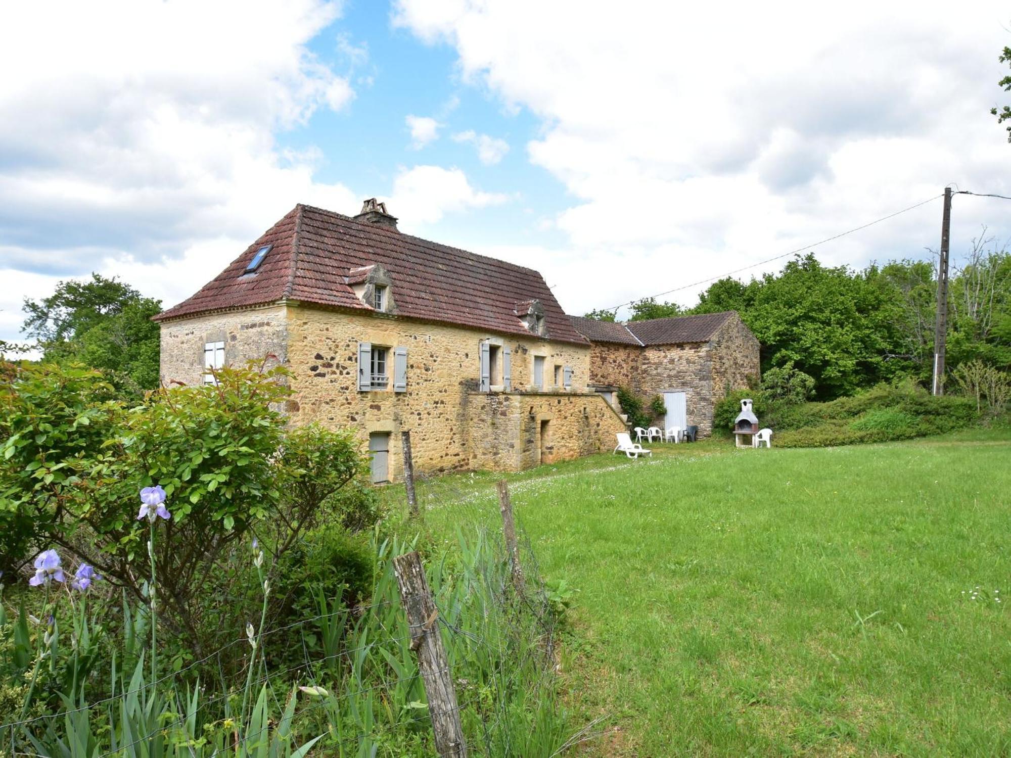 Cosy Holiday Home In Lantheuil With Garden Villefranche-du-Périgord Exterior photo