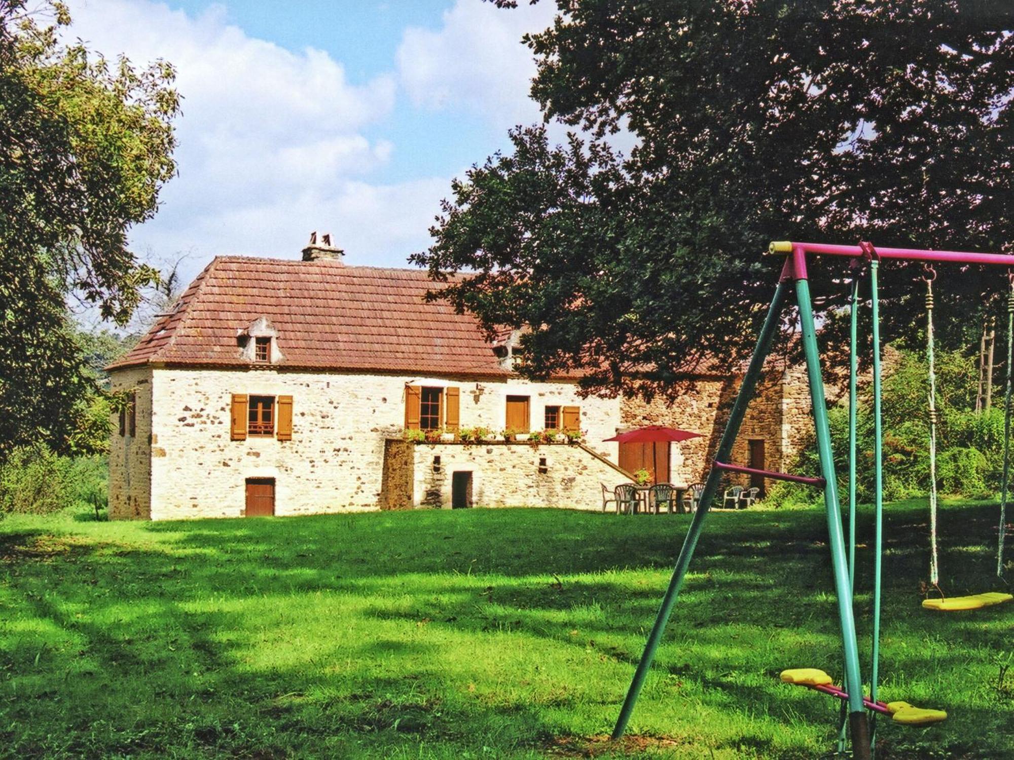 Cosy Holiday Home In Lantheuil With Garden Villefranche-du-Périgord Exterior photo