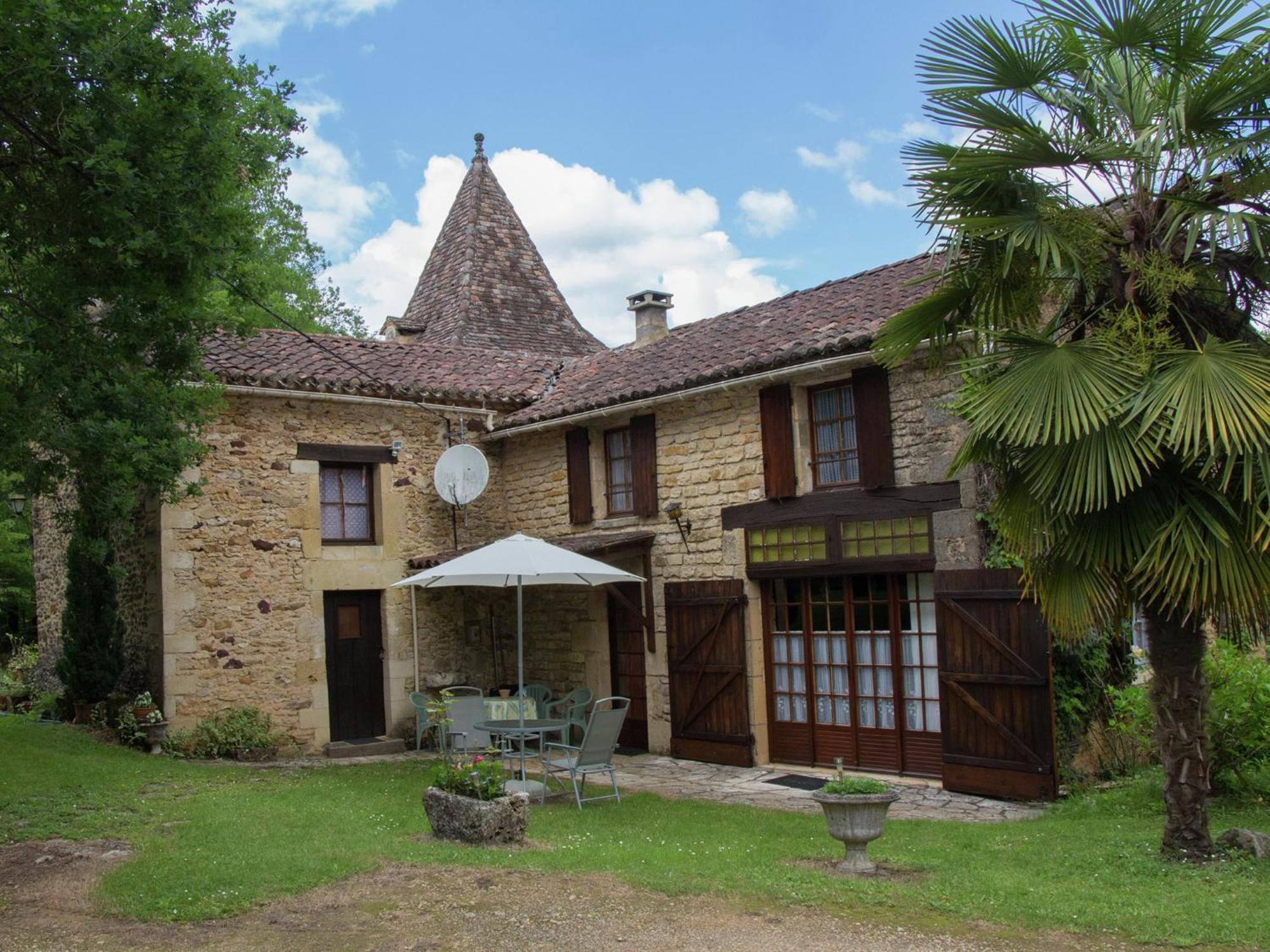 Cosy Holiday Home In Lantheuil With Garden Villefranche-du-Périgord Exterior photo